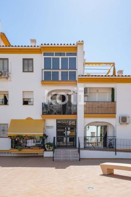 Koti - Playa Santa Ana